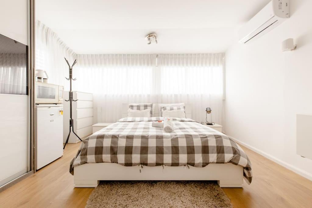 Charming Unit With Pool And Great Amenities Apartment Rishon LeZion Bagian luar foto