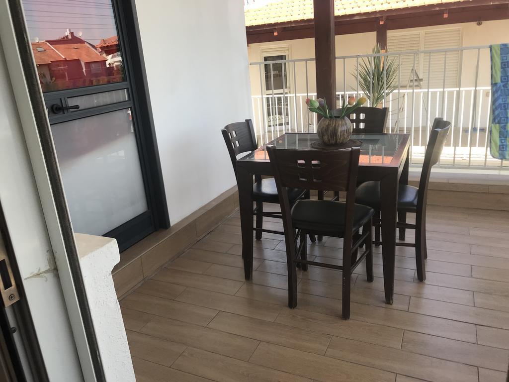 Charming Unit With Pool And Great Amenities Apartment Rishon LeZion Bagian luar foto