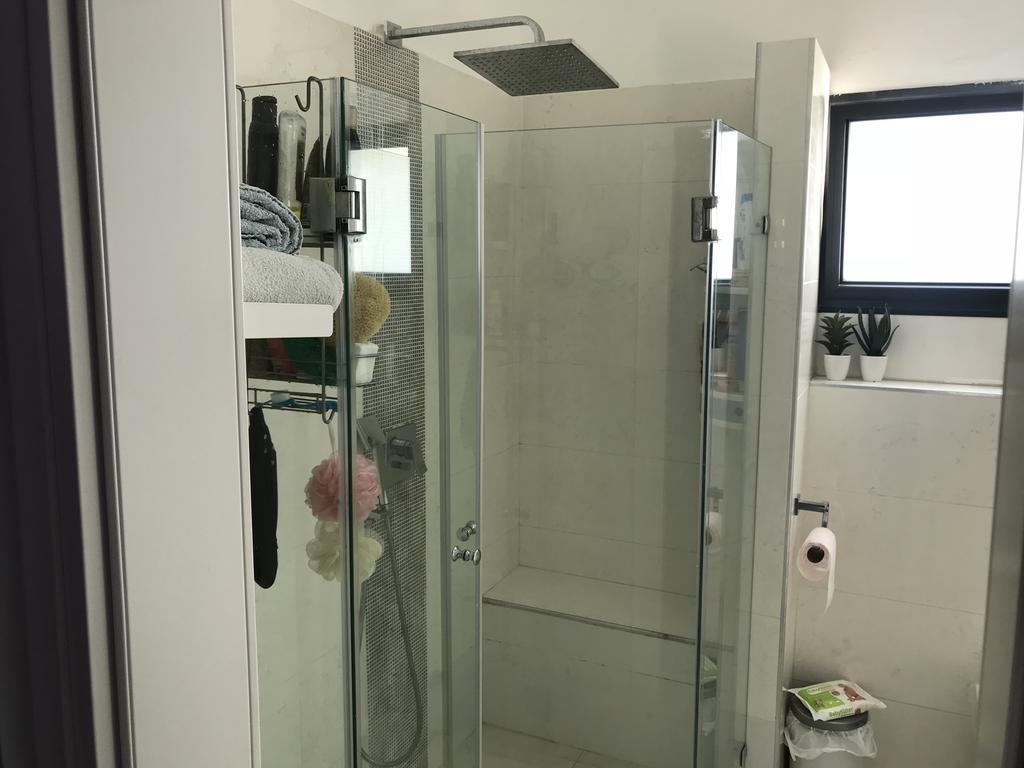 Charming Unit With Pool And Great Amenities Apartment Rishon LeZion Bagian luar foto