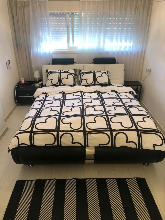 Charming Unit With Pool And Great Amenities Apartment Rishon LeZion Bagian luar foto