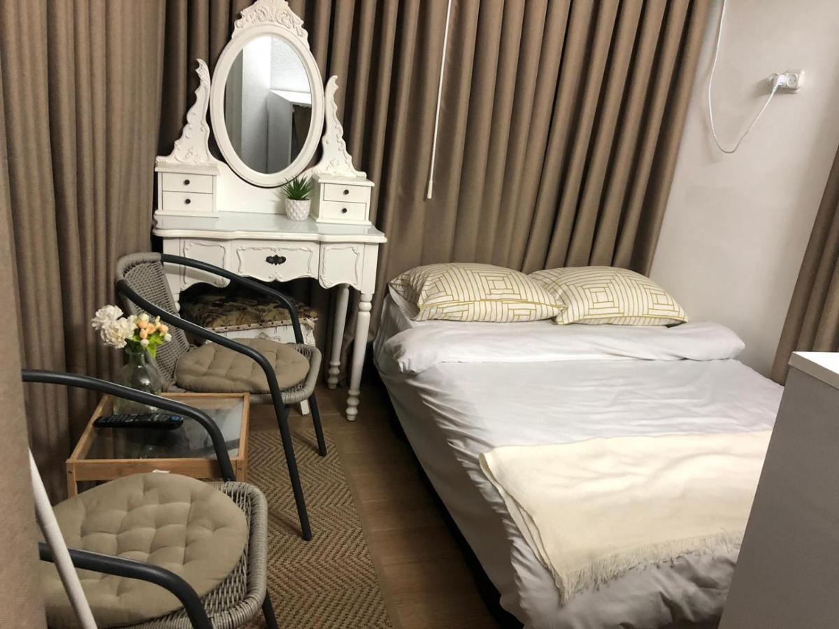 Charming Unit With Pool And Great Amenities Apartment Rishon LeZion Bagian luar foto